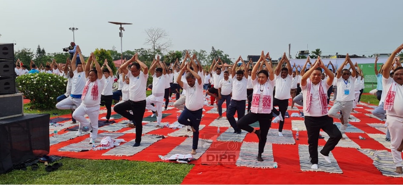 STATE OFFICIALS ATTEND YOGA UTSAV