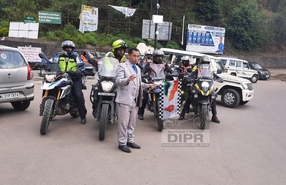 PRESIDENT RC KOHIMA FLAGS OFF ROTARIAN BIKERS