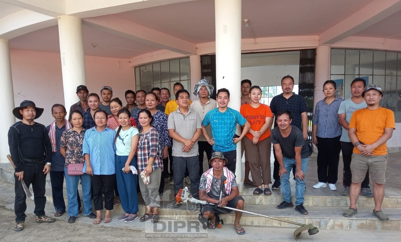 SOCIAL WORK HELD AT DC's OFFICE COMPLEX PEREN