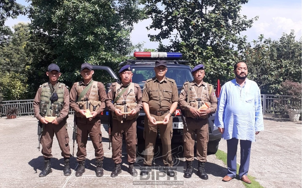 Dy. CM fetes Police personnel