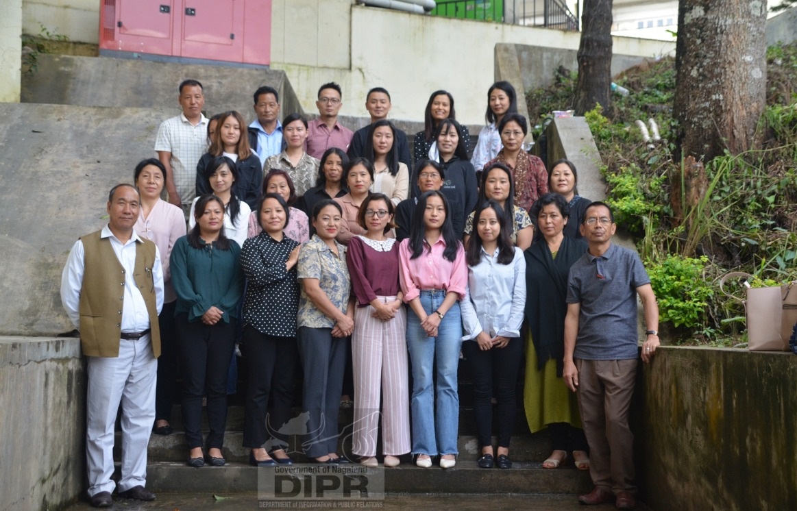 REFRESHER COURSE TRAINING FOR STENOGRAPHERS HELD