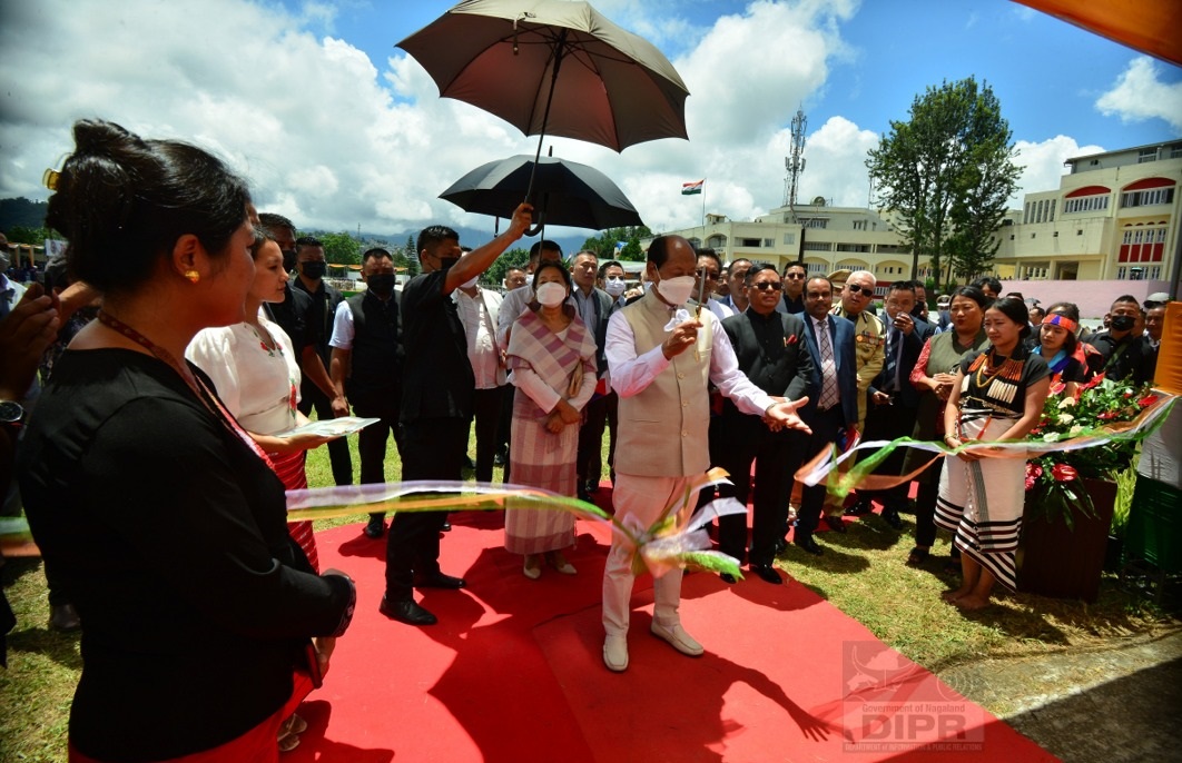 CM inaugurating exhibition stalls