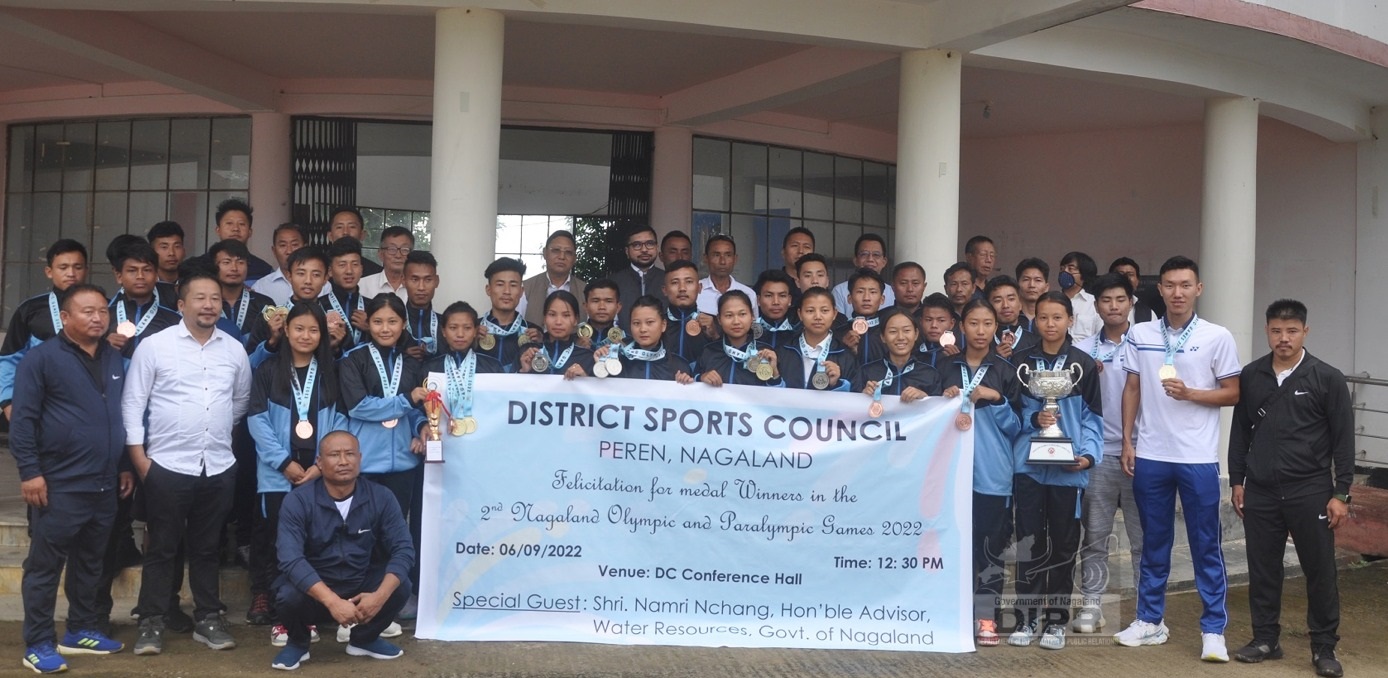 PEREN FELICITATES ITS SPORTS HEROES