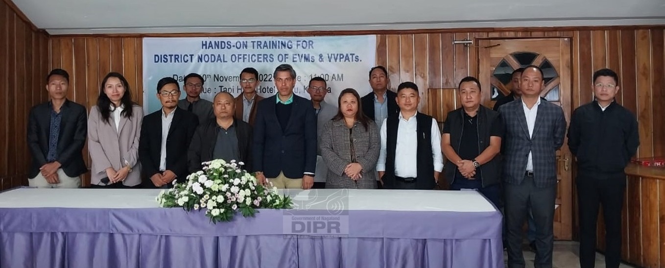 HANDS-ON TRAINING OF EVMs AND VVPATs FOR DISTRICT NODAL OFFICERS
