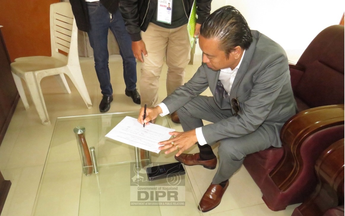 Z Kasheto Yeptho file nomination papers from Ghaspani II