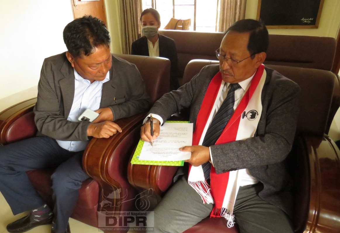 Zhaleo Rio file nomination papers from Ghaspani II