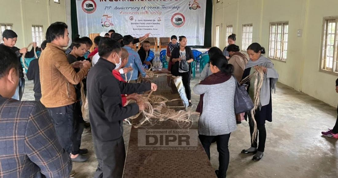 Training program on Banana fibre craft making at Peren